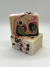 Load image into Gallery viewer, Crisp Apple Rose Soap