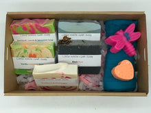 Load image into Gallery viewer, Gift Box 5 soaps